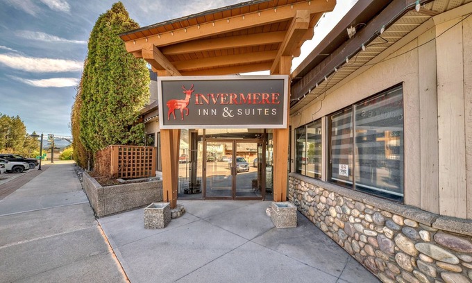East Kootenay Hotel | Invermere Inn