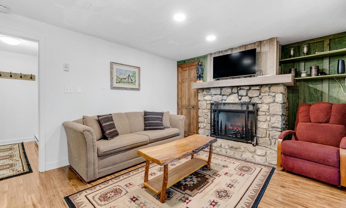 Sugar Mountain Condo | Inviting condo with skiing nearby, mountain view, and covered porch