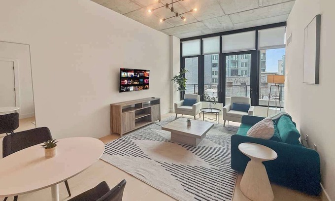 Olde Kensington Apartment | Inviting NoLibs 1BR Walk to 2nd St | Sleeps 4