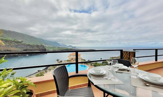 San Marcos Apartment | Ireland 2 by The Ocean Rentals