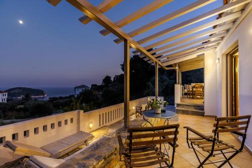 Stafylos Apartment | Irida House