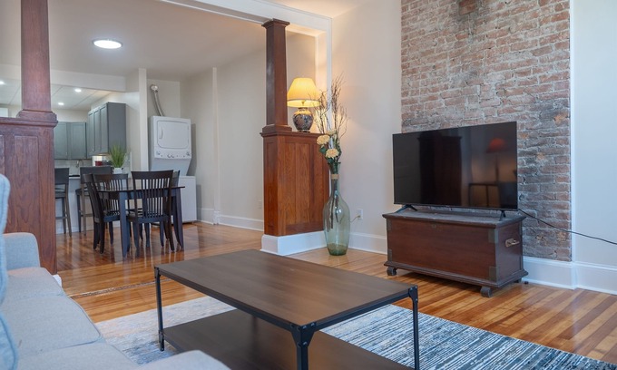 Troy Apartment | Ironworks Urban Retreat|Pet Friendly|RPI|Hospitals