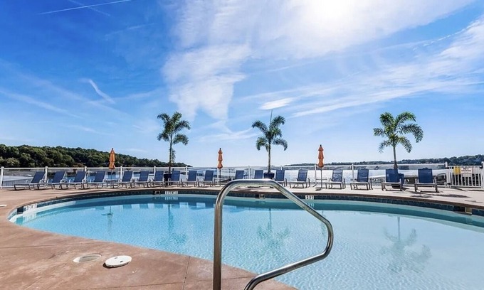 Rocky Mount Condo | Isla Del Sol Lake Escape! 12x32 Boat slip available!