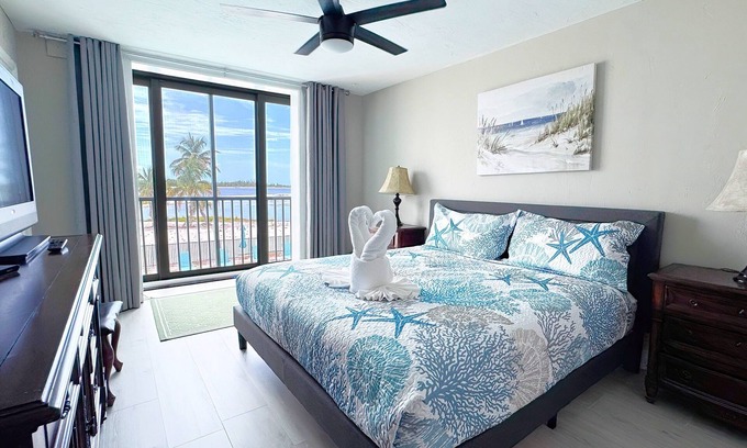 South Island Condo | Island End Paradise - 2 Bedroom Beachfront