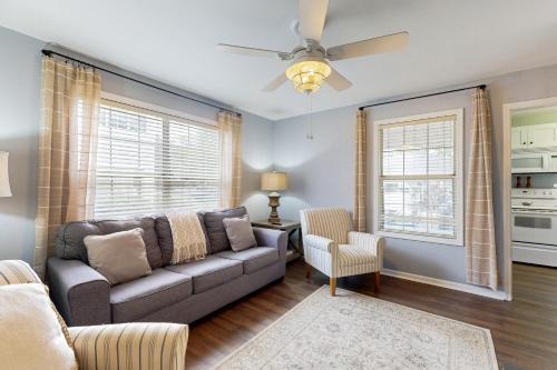 Saint Simons Heights Apartment | Island Square 401
