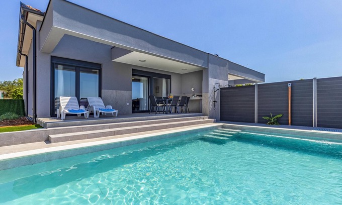Loborika Villa | Istriensonne 0786 - Newly Built Semi-Detached House Double 2 with Private Pool
