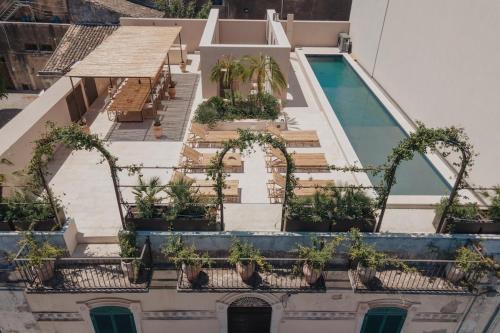 Noto Historic Centre Apartment | ISULATRAVEL - Palazzo Sicilia con piscina riscaldata