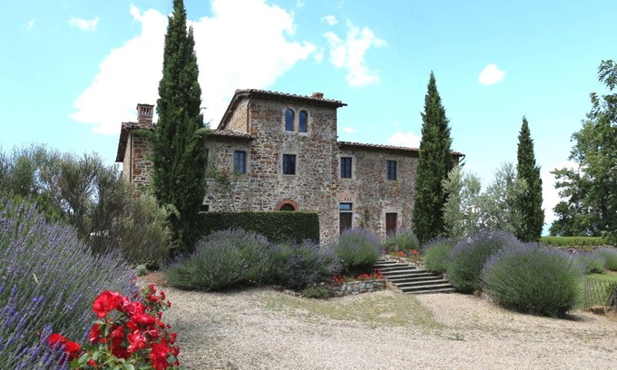 Lucolena Villa | Private villa with swimming pool in Chianti, Tuscany