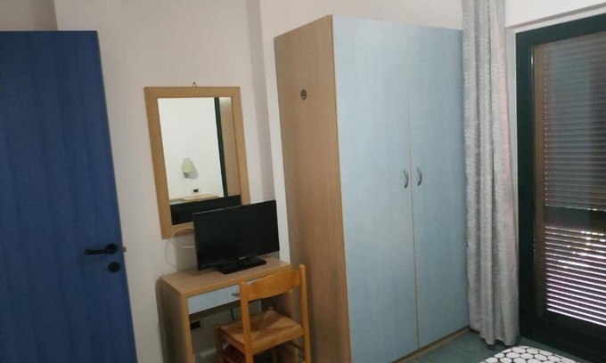 Isca Marina Apartment | La Maison Du Parc: Apartment with Garden View