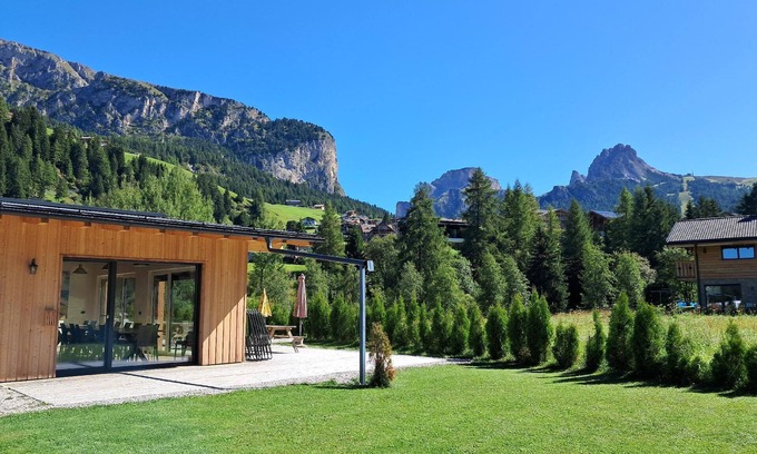 Selva di Val Gardena House | Chalet in the countryside in the South Tyrolean Dolomites