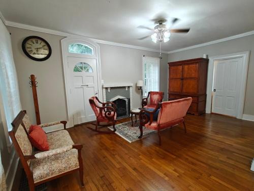 Newton Villa | Italian charm villa