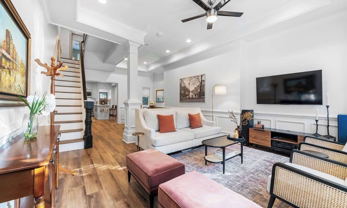 Passyunk Square House | Italian Market Elegance | 4BR South Philly Home