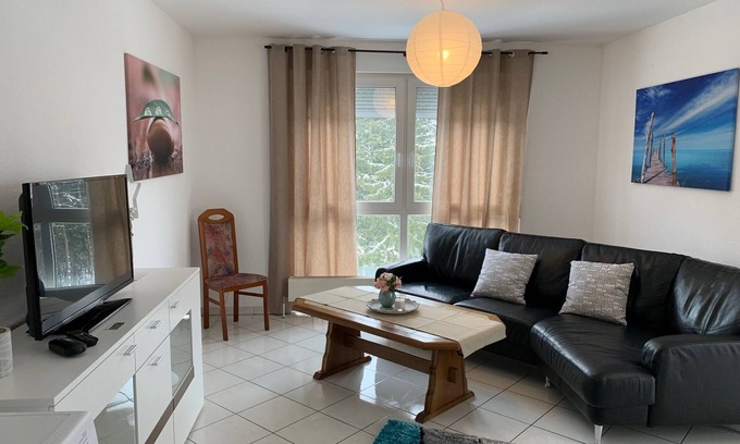 Villingen-Schwenningen Apartment | Jägerhaus-Hochemmingen, Haus-Waldblick in Villingen, holiday apartment 130sqm