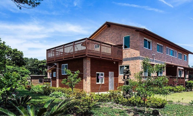 Seongsan Condo | J&J Pension