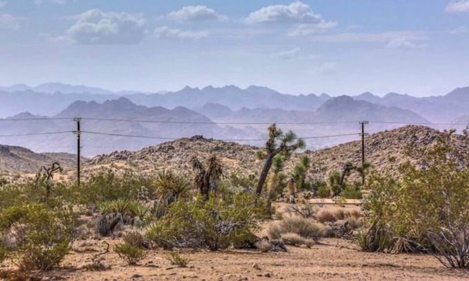 Yucca Valley House | J.T. Cottage