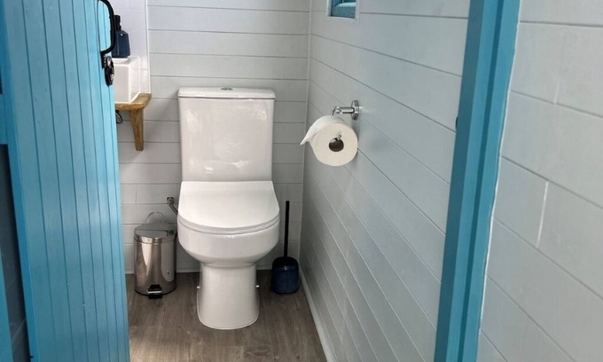 Barbrook House | Jack’s Shack, a quirky hideaway