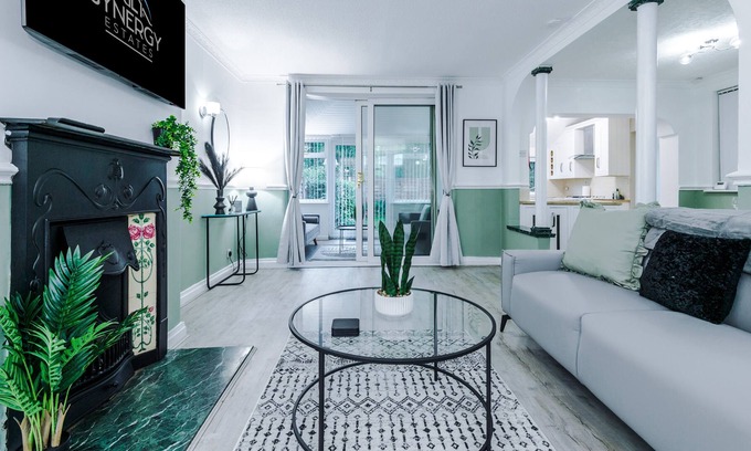 Didsbury House | Jade House, Manchester - by Synergy Estates