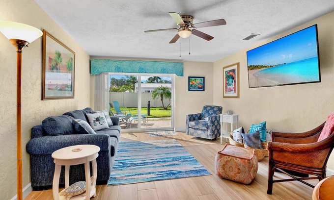Siesta Key Condo | Jamaica Royale 108 Garden View!