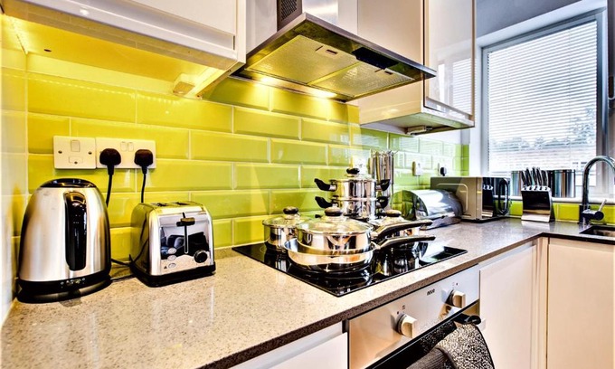 Hemel Hempstead Apartment | Jambo Stays - Relocators, Contractors and all Serviced Accommodation Sorted