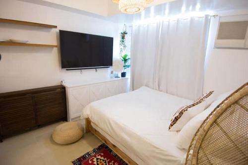 Bacolor Apartment | Janet's Condo at Clark