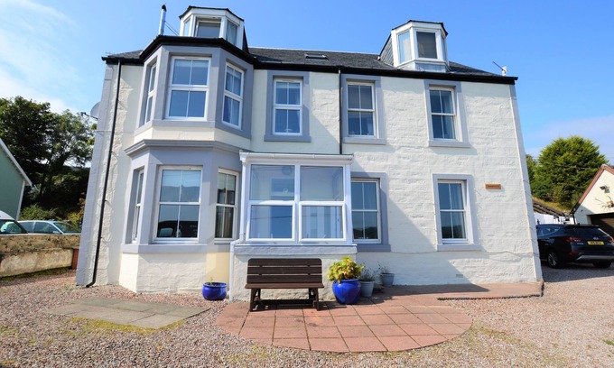 Ardrishaig Apartment | Janeville, waterfront, scenic, pet friendly