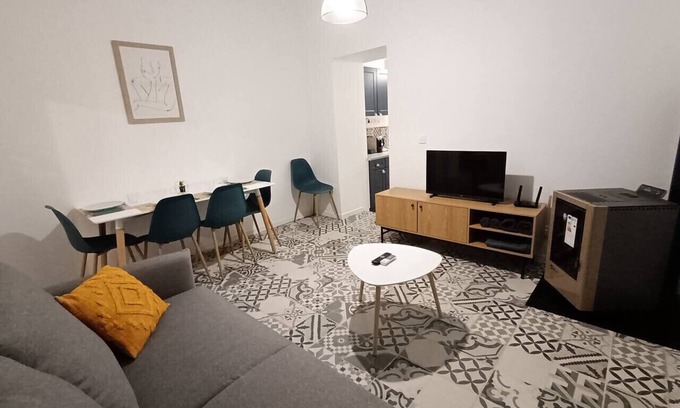 Fontainebleau Apartment | Jardin Saint Merry sleeps 2