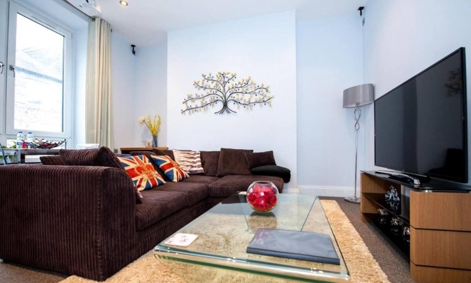 Central Aberdeen Apartment | Jay's Apartment Aberdeen