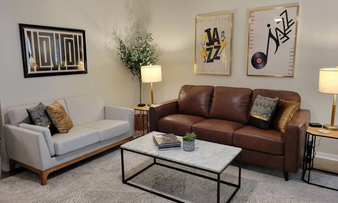 College Station House | Jazz Houzz @ Aggieland