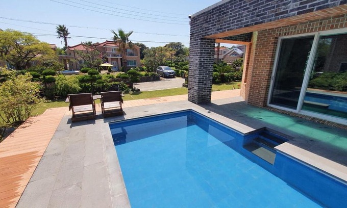 Gujwa House | Jeju 8 beonji