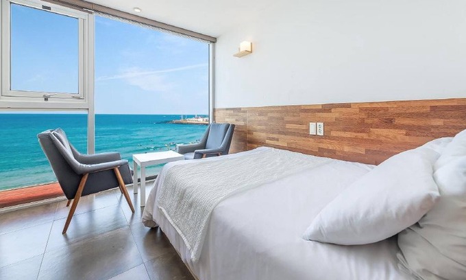 Gujwa House | Jeju Dalbeach Pension