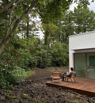 Sehwa-ri House | Jeju Healing House