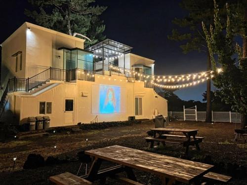 Sehwa-ri House | Jeju Solsup Pension