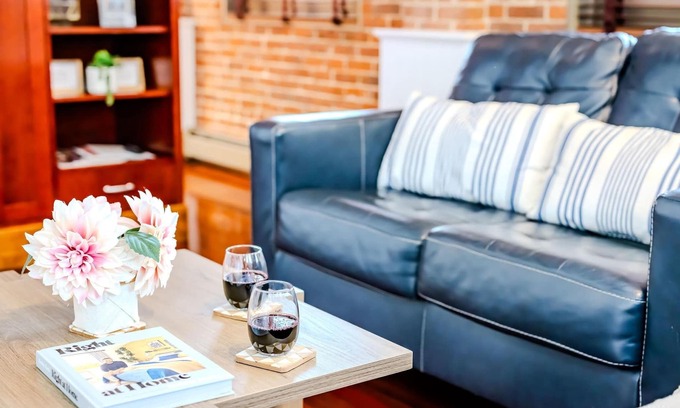 College Hill Apartment | Jennifer's Riverfront Foundry Apartment Downtown