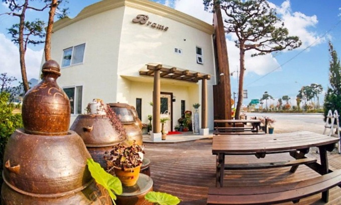 Jeongeup House | Jeongeup Brahms Pension