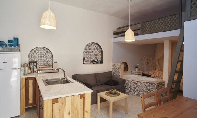 Talbieh Apartment | Jerusalem Boutique holiday home in Katamon