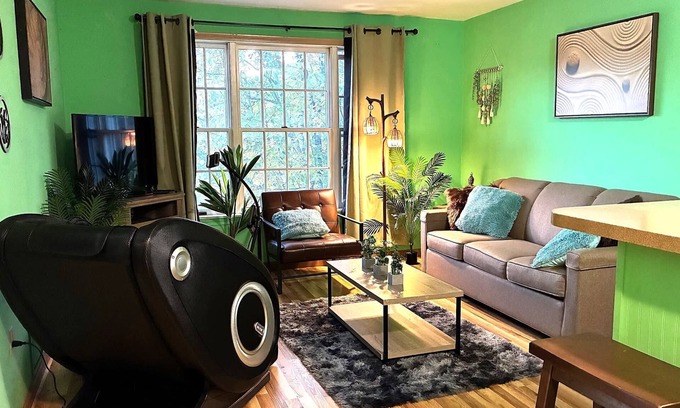 Hancock Apartment | Jiminy Peak Relaxation Suite - Sleeps 4 Ski On/Off Mountain - New and Updated