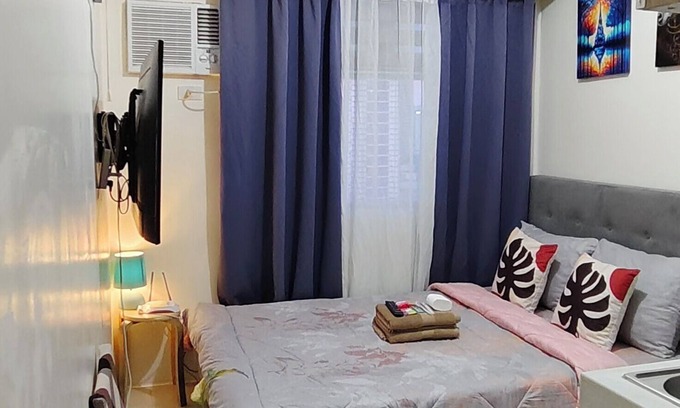 Highway Hills Condo | JJMC HOMESTAY AT URBAN DECA TOWER EDSA COZY PLACE.NEAR MALLS AND MRT STATION.