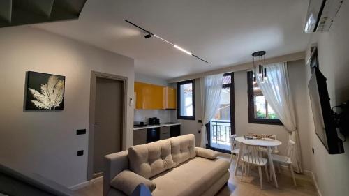 Plomari Apartment | John&Nansy Cozy Apartment 2