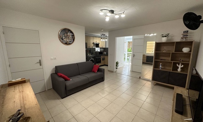 Baie-Mahault Apartment | Joli Appartement T2 Tout Confort Baie Mahault Convenance