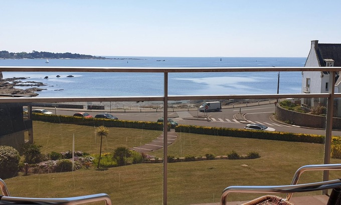 Kerherou Apartment | Joli Studio Avec Grand Balcon vue mer