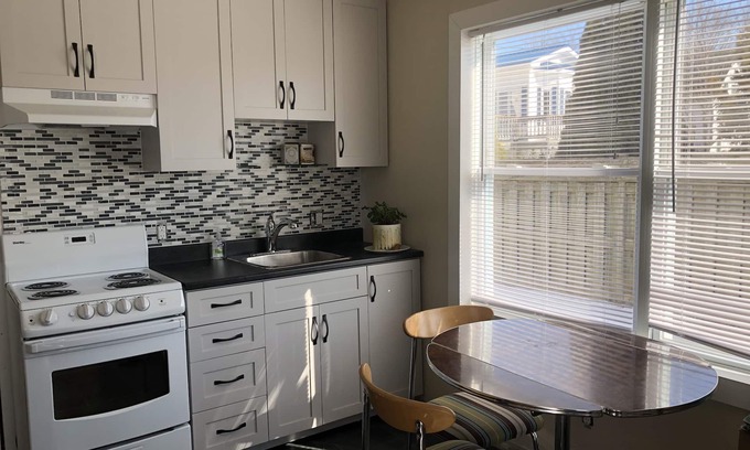 St. Andrews Apartment | Jolly Whales! New, kitchenette, soaker tub, handicap shower, separate entrance.