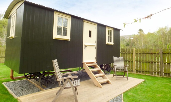 Haltwhistle House | JOSEPH'S HIDE, pet friendly, with open fire in Haltwhistle