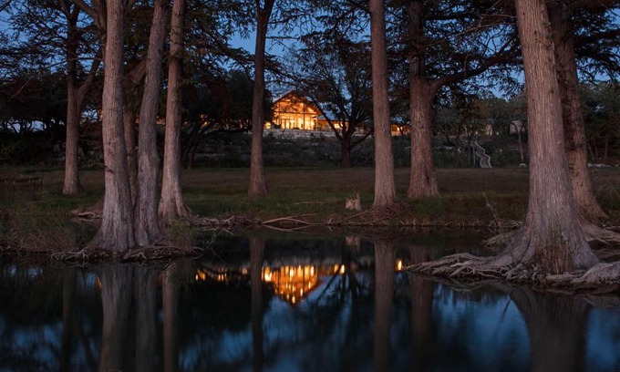 Waring Hotel | Joshua Creek Ranch