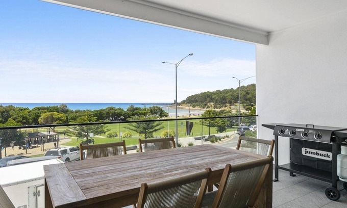 Lorne Apartment | Joy Apartment 1 - Brand New Beachfront Apartment, Views, Linen, WIFI and More