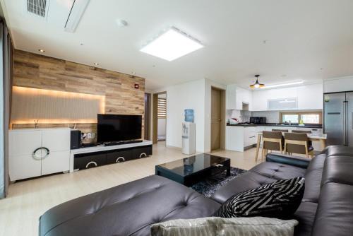 Okpo-dong Apartment | JS Residence Hotel Okpo