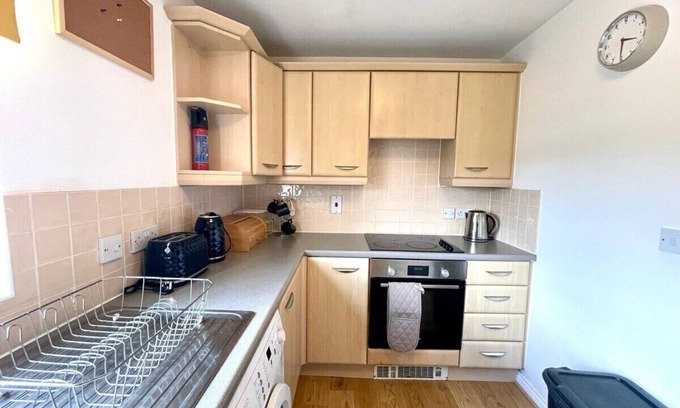 Bradley Stoke Apartment | July Disc - Long Stay - Contractors