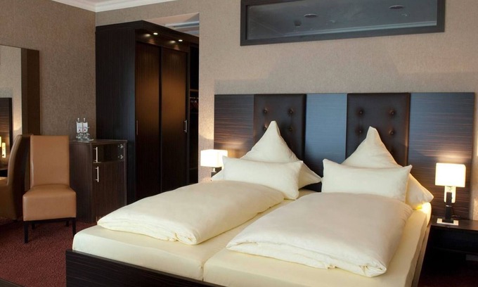 Loef House | Junior Suite-Non Refundable BI 2P - Moselstern Parkhotel Krähennest