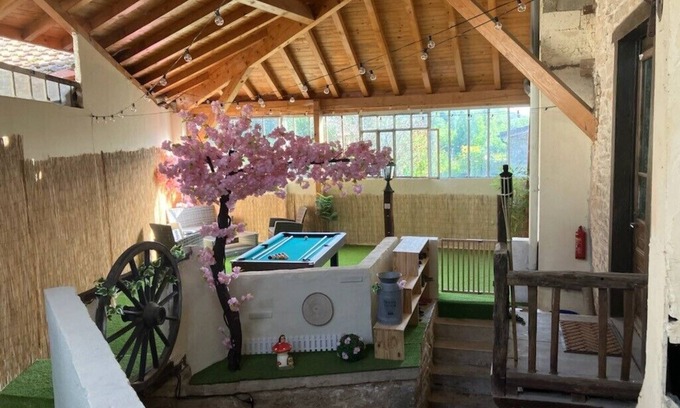 Saint-Julien House | Jura DUPLEX 12 persons with playroom and relaxation!