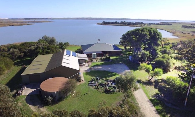 Bonney House | Jury Road Orchard Sum