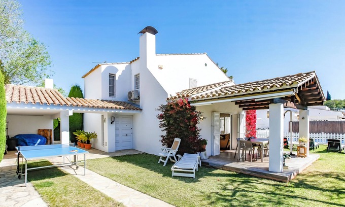 Can Macia House | Just 10 minutes from Sitges, house with private garden and pool-